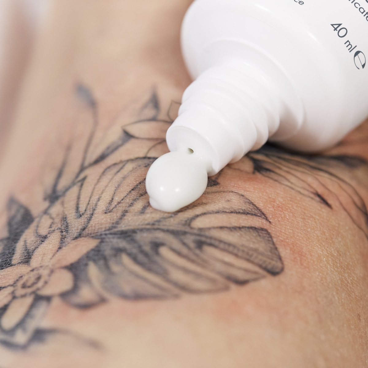 Avene Cicalfate+ Post-Procedure / Post-Tattoo Hydrating Skin Repairing Emulsion 40ml (Επανορθωτικό, Ενυδατικό Γαλάκτωμα Μετά από Οποιαδήποτε Δερματολογική Διαδικασία) Avene Cicalfate+ Post-Procedure / Post-Tattoo Hydrating Skin Repairing Emulsion 40ml (Επανορθωτικό, Ενυδατικό Γαλάκτωμα Μετά από Οποιαδήποτε Δερματολογική Διαδικασία)