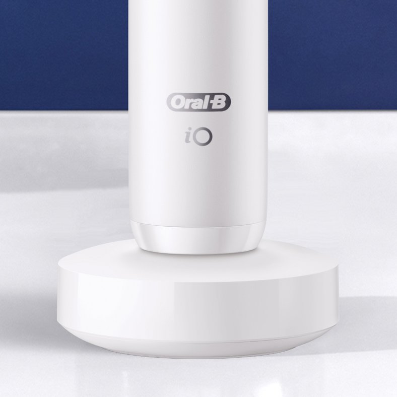 Oral-B Electric Toothbrush iO Series 7 Magnetic White Alabaster 1pc (Ηλεκτρική Οδοντόβουρτσα) Oral-B Electric Toothbrush iO Series 7 Magnetic White Alabaster 1pc (Ηλεκτρική Οδοντόβουρτσα)
