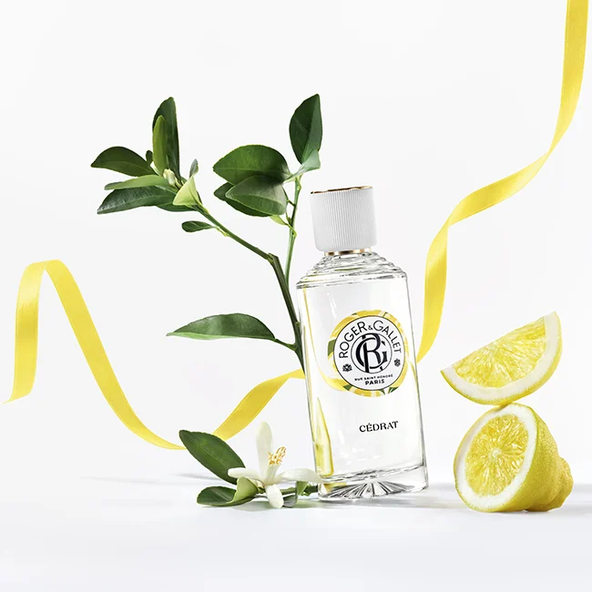 Roger & Gallet Cedrat Wellbeing Fragrant Water Perfume with Citron Essential 100ml (Γυναικείο Άρωμα Εμπλουτισμένο με Αιθέριο Έλαιο Κίτρου) Roger & Gallet Cedrat Wellbeing Fragrant Water Perfume with Citron Essential 100ml (Γυναικείο Άρωμα Εμπλουτισμένο με Αιθέριο Έλαιο Κίτρου)